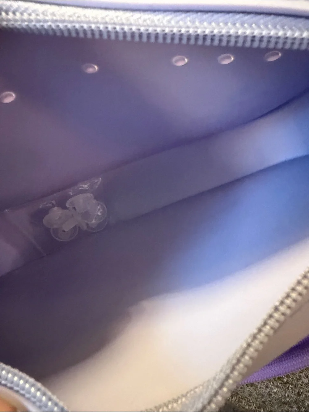 Silicone Lavender Small Zip Pouch with Detachable Cord Handle 7*5”